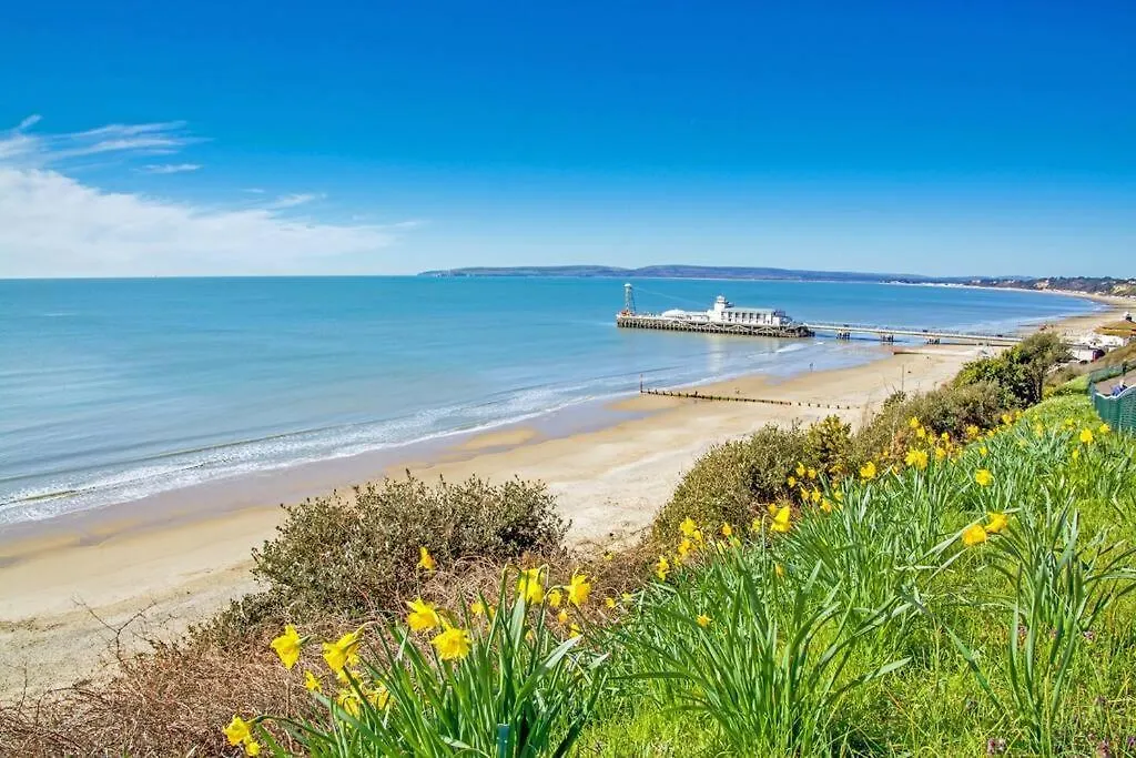 Bournecoast: Lovely Annex With Patio Nr Beach-5286 Bournemouth